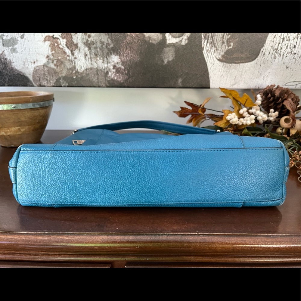 Coach Handbag - Picture 3 of 7